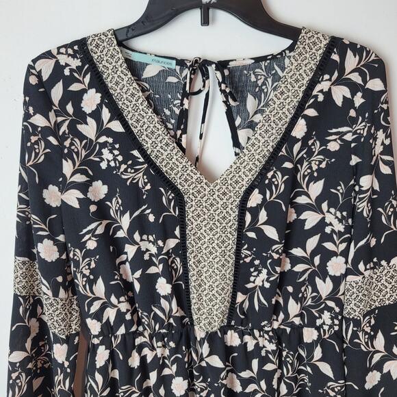 Maurices Dark Floral Long Bell Sleeve Mini Dress Size Small Boho Whimsigoth - Picture 3 of 10
